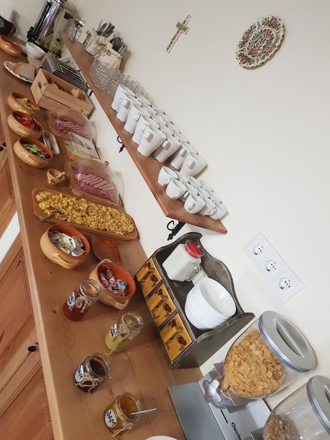 Toth Vendeghaz Es Apartmanhaz Ujfeherto Buitenkant foto